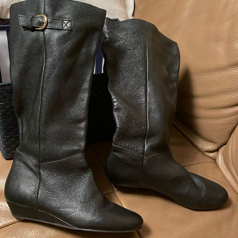 Insight 9.5 leather black boots made in Brazil